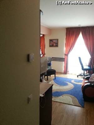 [P01] Camera de hotel. Curat, spatios, luminos » foto by Dan&Ema
 - 
<span class="allrVoted glyphicon glyphicon-heart hidden" id="av556612"></span>
<a class="m-l-10 hidden" id="sv556612" onclick="voting_Foto_DelVot(,556612,15436)" role="button">șterge vot <span class="glyphicon glyphicon-remove"></span></a>
<a id="v9556612" class=" c-red"  onclick="voting_Foto_SetVot(556612)" role="button"><span class="glyphicon glyphicon-heart-empty"></span> <b>LIKE</b> = Votează poza</a> <img class="hidden"  id="f556612W9" src="/imagini/loader.gif" border="0" /><span class="AjErrMes hidden" id="e556612ErM"></span>
