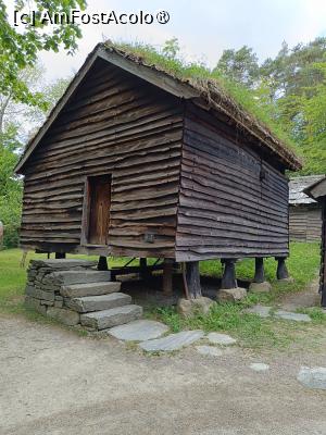 [P59] Oslo, Norsk Folkemuseum, Zona Hardanger, Magazie din Nes, 1743 » foto by mprofeanu
 - 
<span class="allrVoted glyphicon glyphicon-heart hidden" id="av1517168"></span>
<a class="m-l-10 hidden" id="sv1517168" onclick="voting_Foto_DelVot(,1517168,15474)" role="button">șterge vot <span class="glyphicon glyphicon-remove"></span></a>
<a id="v91517168" class=" c-red"  onclick="voting_Foto_SetVot(1517168)" role="button"><span class="glyphicon glyphicon-heart-empty"></span> <b>LIKE</b> = Votează poza</a> <img class="hidden"  id="f1517168W9" src="/imagini/loader.gif" border="0" /><span class="AjErrMes hidden" id="e1517168ErM"></span>