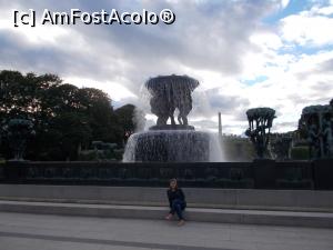 [P05] Fântâna din mijlocul parcului.  » foto by marius gaudi*
 - 
<span class="allrVoted glyphicon glyphicon-heart hidden" id="av810246"></span>
<a class="m-l-10 hidden" id="sv810246" onclick="voting_Foto_DelVot(,810246,15474)" role="button">șterge vot <span class="glyphicon glyphicon-remove"></span></a>
<a id="v9810246" class=" c-red"  onclick="voting_Foto_SetVot(810246)" role="button"><span class="glyphicon glyphicon-heart-empty"></span> <b>LIKE</b> = Votează poza</a> <img class="hidden"  id="f810246W9" src="/imagini/loader.gif" border="0" /><span class="AjErrMes hidden" id="e810246ErM"></span>