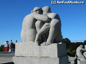 [P23] Sentimente umane intrupate in granit... la parcul Vigeland » foto by ileanaxperta*
 - 
<span class="allrVoted glyphicon glyphicon-heart hidden" id="av595356"></span>
<a class="m-l-10 hidden" id="sv595356" onclick="voting_Foto_DelVot(,595356,15474)" role="button">șterge vot <span class="glyphicon glyphicon-remove"></span></a>
<a id="v9595356" class=" c-red"  onclick="voting_Foto_SetVot(595356)" role="button"><span class="glyphicon glyphicon-heart-empty"></span> <b>LIKE</b> = Votează poza</a> <img class="hidden"  id="f595356W9" src="/imagini/loader.gif" border="0" /><span class="AjErrMes hidden" id="e595356ErM"></span>