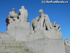 [P27] Stari si sentimente diferite, in grupurile statuare din parcul Vigeland » foto by ileanaxperta*
 - 
<span class="allrVoted glyphicon glyphicon-heart hidden" id="av595360"></span>
<a class="m-l-10 hidden" id="sv595360" onclick="voting_Foto_DelVot(,595360,15474)" role="button">șterge vot <span class="glyphicon glyphicon-remove"></span></a>
<a id="v9595360" class=" c-red"  onclick="voting_Foto_SetVot(595360)" role="button"><span class="glyphicon glyphicon-heart-empty"></span> <b>LIKE</b> = Votează poza</a> <img class="hidden"  id="f595360W9" src="/imagini/loader.gif" border="0" /><span class="AjErrMes hidden" id="e595360ErM"></span>