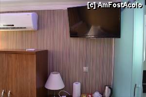 [P10] Televizorul si aerul conditionat.  » foto by TraianS
 - 
<span class="allrVoted glyphicon glyphicon-heart hidden" id="av470212"></span>
<a class="m-l-10 hidden" id="sv470212" onclick="voting_Foto_DelVot(,470212,15476)" role="button">șterge vot <span class="glyphicon glyphicon-remove"></span></a>
<a id="v9470212" class=" c-red"  onclick="voting_Foto_SetVot(470212)" role="button"><span class="glyphicon glyphicon-heart-empty"></span> <b>LIKE</b> = Votează poza</a> <img class="hidden"  id="f470212W9" src="/imagini/loader.gif" border="0" /><span class="AjErrMes hidden" id="e470212ErM"></span>