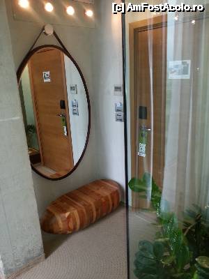 [P09] intrarea in cameravazuta din holul ce duce la baie » foto by ct64cas
 - 
<span class="allrVoted glyphicon glyphicon-heart hidden" id="av482404"></span>
<a class="m-l-10 hidden" id="sv482404" onclick="voting_Foto_DelVot(,482404,15580)" role="button">șterge vot <span class="glyphicon glyphicon-remove"></span></a>
<a id="v9482404" class=" c-red"  onclick="voting_Foto_SetVot(482404)" role="button"><span class="glyphicon glyphicon-heart-empty"></span> <b>LIKE</b> = Votează poza</a> <img class="hidden"  id="f482404W9" src="/imagini/loader.gif" border="0" /><span class="AjErrMes hidden" id="e482404ErM"></span>