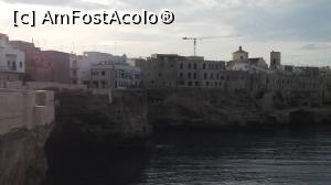 [P27] peisaj de coastă Polignano a Mare » foto by k-lator
 - 
<span class="allrVoted glyphicon glyphicon-heart hidden" id="av1214969"></span>
<a class="m-l-10 hidden" id="sv1214969" onclick="voting_Foto_DelVot(,1214969,15648)" role="button">șterge vot <span class="glyphicon glyphicon-remove"></span></a>
<a id="v91214969" class=" c-red"  onclick="voting_Foto_SetVot(1214969)" role="button"><span class="glyphicon glyphicon-heart-empty"></span> <b>LIKE</b> = Votează poza</a> <img class="hidden"  id="f1214969W9" src="/imagini/loader.gif" border="0" /><span class="AjErrMes hidden" id="e1214969ErM"></span>