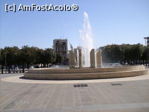 [P37] Piazza Vittorio Emanuelle III din Monopoli - aproape de gară. De aici începe orașul istoric. » foto by Aurici
 - 
<span class="allrVoted glyphicon glyphicon-heart hidden" id="av743965"></span>
<a class="m-l-10 hidden" id="sv743965" onclick="voting_Foto_DelVot(,743965,15648)" role="button">șterge vot <span class="glyphicon glyphicon-remove"></span></a>
<a id="v9743965" class=" c-red"  onclick="voting_Foto_SetVot(743965)" role="button"><span class="glyphicon glyphicon-heart-empty"></span> <b>LIKE</b> = Votează poza</a> <img class="hidden"  id="f743965W9" src="/imagini/loader.gif" border="0" /><span class="AjErrMes hidden" id="e743965ErM"></span>