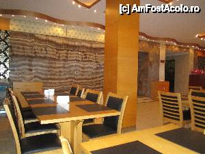 [P14] Restaurantul hotelului » foto by Clotilde
 - 
<span class="allrVoted glyphicon glyphicon-heart hidden" id="av482122"></span>
<a class="m-l-10 hidden" id="sv482122" onclick="voting_Foto_DelVot(,482122,15714)" role="button">șterge vot <span class="glyphicon glyphicon-remove"></span></a>
<a id="v9482122" class=" c-red"  onclick="voting_Foto_SetVot(482122)" role="button"><span class="glyphicon glyphicon-heart-empty"></span> <b>LIKE</b> = Votează poza</a> <img class="hidden"  id="f482122W9" src="/imagini/loader.gif" border="0" /><span class="AjErrMes hidden" id="e482122ErM"></span>