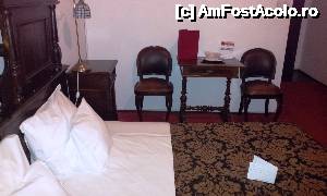 [P07] Camera cu pat matrimonial - Hotel Poesis » foto by mirmicu
 - 
<span class="allrVoted glyphicon glyphicon-heart hidden" id="av482669"></span>
<a class="m-l-10 hidden" id="sv482669" onclick="voting_Foto_DelVot(,482669,15727)" role="button">șterge vot <span class="glyphicon glyphicon-remove"></span></a>
<a id="v9482669" class=" c-red"  onclick="voting_Foto_SetVot(482669)" role="button"><span class="glyphicon glyphicon-heart-empty"></span> <b>LIKE</b> = Votează poza</a> <img class="hidden"  id="f482669W9" src="/imagini/loader.gif" border="0" /><span class="AjErrMes hidden" id="e482669ErM"></span>