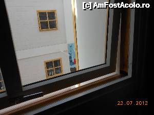 [P13] Clarion Collection Hotel Arcticus - Harstad. Camera 514, fereastra care dă spre 'sauna' cu muzică.  » foto by iulianic
 - 
<span class="allrVoted glyphicon glyphicon-heart hidden" id="av482880"></span>
<a class="m-l-10 hidden" id="sv482880" onclick="voting_Foto_DelVot(,482880,15738)" role="button">șterge vot <span class="glyphicon glyphicon-remove"></span></a>
<a id="v9482880" class=" c-red"  onclick="voting_Foto_SetVot(482880)" role="button"><span class="glyphicon glyphicon-heart-empty"></span> <b>LIKE</b> = Votează poza</a> <img class="hidden"  id="f482880W9" src="/imagini/loader.gif" border="0" /><span class="AjErrMes hidden" id="e482880ErM"></span>