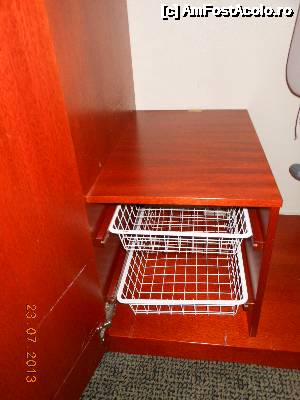 [P16] Clarion Collection Hotel Arcticus - Harstad. Camera 514, suportul pentru bagaje şi... altele.  » foto by iulianic
 - 
<span class="allrVoted glyphicon glyphicon-heart hidden" id="av482886"></span>
<a class="m-l-10 hidden" id="sv482886" onclick="voting_Foto_DelVot(,482886,15738)" role="button">șterge vot <span class="glyphicon glyphicon-remove"></span></a>
<a id="v9482886" class=" c-red"  onclick="voting_Foto_SetVot(482886)" role="button"><span class="glyphicon glyphicon-heart-empty"></span> <b>LIKE</b> = Votează poza</a> <img class="hidden"  id="f482886W9" src="/imagini/loader.gif" border="0" /><span class="AjErrMes hidden" id="e482886ErM"></span>