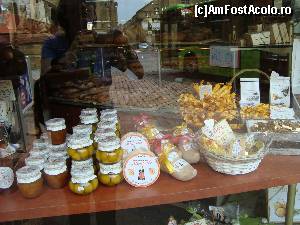 [P13] Pe o strada dau nas in nas cu fructul lor national Mirabelle, compoturi si dulceturi.  » foto by mireille
 - 
<span class="allrVoted glyphicon glyphicon-heart hidden" id="av668375"></span>
<a class="m-l-10 hidden" id="sv668375" onclick="voting_Foto_DelVot(,668375,15835)" role="button">șterge vot <span class="glyphicon glyphicon-remove"></span></a>
<a id="v9668375" class=" c-red"  onclick="voting_Foto_SetVot(668375)" role="button"><span class="glyphicon glyphicon-heart-empty"></span> <b>LIKE</b> = Votează poza</a> <img class="hidden"  id="f668375W9" src="/imagini/loader.gif" border="0" /><span class="AjErrMes hidden" id="e668375ErM"></span>
