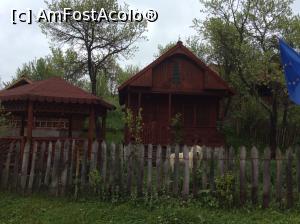 [P04] Muzeul Momarlanului - un 'catelus' e cu ochii pe noi sa nu intram in curte » foto by mishu
 - 
<span class="allrVoted glyphicon glyphicon-heart hidden" id="av856024"></span>
<a class="m-l-10 hidden" id="sv856024" onclick="voting_Foto_DelVot(,856024,15838)" role="button">șterge vot <span class="glyphicon glyphicon-remove"></span></a>
<a id="v9856024" class=" c-red"  onclick="voting_Foto_SetVot(856024)" role="button"><span class="glyphicon glyphicon-heart-empty"></span> <b>LIKE</b> = Votează poza</a> <img class="hidden"  id="f856024W9" src="/imagini/loader.gif" border="0" /><span class="AjErrMes hidden" id="e856024ErM"></span>