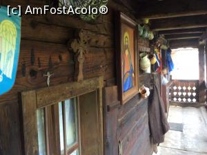 [P08] Muzeul Momarlanului - am ajuns pe prispa si urmeaza sa intram in casa » foto by mishu
 - 
<span class="allrVoted glyphicon glyphicon-heart hidden" id="av856028"></span>
<a class="m-l-10 hidden" id="sv856028" onclick="voting_Foto_DelVot(,856028,15838)" role="button">șterge vot <span class="glyphicon glyphicon-remove"></span></a>
<a id="v9856028" class=" c-red"  onclick="voting_Foto_SetVot(856028)" role="button"><span class="glyphicon glyphicon-heart-empty"></span> <b>LIKE</b> = Votează poza</a> <img class="hidden"  id="f856028W9" src="/imagini/loader.gif" border="0" /><span class="AjErrMes hidden" id="e856028ErM"></span>