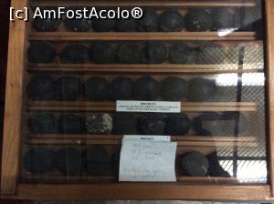 [P41] Muzeul Mineritului - Cati stiu cum arata brichetele? Cam asa arata.  » foto by mishu
 - 
<span class="allrVoted glyphicon glyphicon-heart hidden" id="av861214"></span>
<a class="m-l-10 hidden" id="sv861214" onclick="voting_Foto_DelVot(,861214,15838)" role="button">șterge vot <span class="glyphicon glyphicon-remove"></span></a>
<a id="v9861214" class=" c-red"  onclick="voting_Foto_SetVot(861214)" role="button"><span class="glyphicon glyphicon-heart-empty"></span> <b>LIKE</b> = Votează poza</a> <img class="hidden"  id="f861214W9" src="/imagini/loader.gif" border="0" /><span class="AjErrMes hidden" id="e861214ErM"></span>
