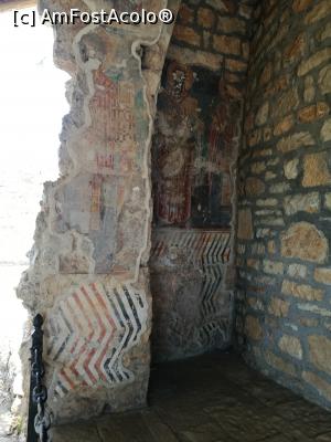 [P38] Ruinele unei capele creștine chiar la intrarea în castel, în dreapta » foto by crismis
 - 
<span class="allrVoted glyphicon glyphicon-heart hidden" id="av908660"></span>
<a class="m-l-10 hidden" id="sv908660" onclick="voting_Foto_DelVot(,908660,15859)" role="button">șterge vot <span class="glyphicon glyphicon-remove"></span></a>
<a id="v9908660" class=" c-red"  onclick="voting_Foto_SetVot(908660)" role="button"><span class="glyphicon glyphicon-heart-empty"></span> <b>LIKE</b> = Votează poza</a> <img class="hidden"  id="f908660W9" src="/imagini/loader.gif" border="0" /><span class="AjErrMes hidden" id="e908660ErM"></span>