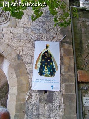 [P06] Nu am vazut statuia Madonei ;din pacate, am ajuns cu cinci minute intarziere, suficient sa asistam la inchiderea portilor catedralei . » foto by teo ara
 - 
<span class="allrVoted glyphicon glyphicon-heart hidden" id="av1215565"></span>
<a class="m-l-10 hidden" id="sv1215565" onclick="voting_Foto_DelVot(,1215565,16083)" role="button">șterge vot <span class="glyphicon glyphicon-remove"></span></a>
<a id="v91215565" class=" c-red"  onclick="voting_Foto_SetVot(1215565)" role="button"><span class="glyphicon glyphicon-heart-empty"></span> <b>LIKE</b> = Votează poza</a> <img class="hidden"  id="f1215565W9" src="/imagini/loader.gif" border="0" /><span class="AjErrMes hidden" id="e1215565ErM"></span>