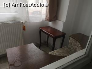 [P24] Micul balcon închis atașat camerei 2 » foto by crismis
 - 
<span class="allrVoted glyphicon glyphicon-heart hidden" id="av1136900"></span>
<a class="m-l-10 hidden" id="sv1136900" onclick="voting_Foto_DelVot(,1136900,16103)" role="button">șterge vot <span class="glyphicon glyphicon-remove"></span></a>
<a id="v91136900" class=" c-red"  onclick="voting_Foto_SetVot(1136900)" role="button"><span class="glyphicon glyphicon-heart-empty"></span> <b>LIKE</b> = Votează poza</a> <img class="hidden"  id="f1136900W9" src="/imagini/loader.gif" border="0" /><span class="AjErrMes hidden" id="e1136900ErM"></span>