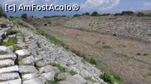 [P17] Stadionul de la Aphrodisias, din cealaltă parte » foto by irinad
 - 
<span class="allrVoted glyphicon glyphicon-heart hidden" id="av1026160"></span>
<a class="m-l-10 hidden" id="sv1026160" onclick="voting_Foto_DelVot(,1026160,16202)" role="button">șterge vot <span class="glyphicon glyphicon-remove"></span></a>
<a id="v91026160" class=" c-red"  onclick="voting_Foto_SetVot(1026160)" role="button"><span class="glyphicon glyphicon-heart-empty"></span> <b>LIKE</b> = Votează poza</a> <img class="hidden"  id="f1026160W9" src="/imagini/loader.gif" border="0" /><span class="AjErrMes hidden" id="e1026160ErM"></span>