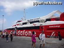 [P04] Vasul de mare viteza Fling Cat 4.Formula 1 pe apa.Viteza de croziera 60 mile/ora.Oamenii sunt destinsi, bine dispusi. » foto by octaviansz
 - 
<span class="allrVoted glyphicon glyphicon-heart hidden" id="av149750"></span>
<a class="m-l-10 hidden" id="sv149750" onclick="voting_Foto_DelVot(,149750,16213)" role="button">șterge vot <span class="glyphicon glyphicon-remove"></span></a>
<a id="v9149750" class=" c-red"  onclick="voting_Foto_SetVot(149750)" role="button"><span class="glyphicon glyphicon-heart-empty"></span> <b>LIKE</b> = Votează poza</a> <img class="hidden"  id="f149750W9" src="/imagini/loader.gif" border="0" /><span class="AjErrMes hidden" id="e149750ErM"></span>