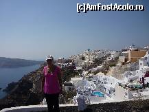 [P09] Un frumos orasel din insula Santorini.Jos caldera.Casutele perfect albe cu acoperisuri rotunde. » foto by octaviansz
 - 
<span class="allrVoted glyphicon glyphicon-heart hidden" id="av149770"></span>
<a class="m-l-10 hidden" id="sv149770" onclick="voting_Foto_DelVot(,149770,16213)" role="button">șterge vot <span class="glyphicon glyphicon-remove"></span></a>
<a id="v9149770" class=" c-red"  onclick="voting_Foto_SetVot(149770)" role="button"><span class="glyphicon glyphicon-heart-empty"></span> <b>LIKE</b> = Votează poza</a> <img class="hidden"  id="f149770W9" src="/imagini/loader.gif" border="0" /><span class="AjErrMes hidden" id="e149770ErM"></span>