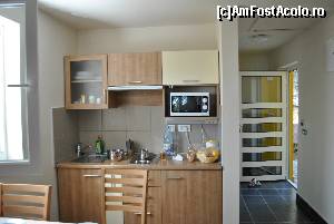 [P01] Bucataria și intrarea ăn apartament » foto by Gabise
 - 
<span class="allrVoted glyphicon glyphicon-heart hidden" id="av501183"></span>
<a class="m-l-10 hidden" id="sv501183" onclick="voting_Foto_DelVot(,501183,16224)" role="button">șterge vot <span class="glyphicon glyphicon-remove"></span></a>
<a id="v9501183" class=" c-red"  onclick="voting_Foto_SetVot(501183)" role="button"><span class="glyphicon glyphicon-heart-empty"></span> <b>LIKE</b> = Votează poza</a> <img class="hidden"  id="f501183W9" src="/imagini/loader.gif" border="0" /><span class="AjErrMes hidden" id="e501183ErM"></span>