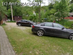 [P02] Parcarea din fața pensiunii. » foto by Safta Radu
 - 
<span class="allrVoted glyphicon glyphicon-heart hidden" id="av1167844"></span>
<a class="m-l-10 hidden" id="sv1167844" onclick="voting_Foto_DelVot(,1167844,16292)" role="button">șterge vot <span class="glyphicon glyphicon-remove"></span></a>
<a id="v91167844" class=" c-red"  onclick="voting_Foto_SetVot(1167844)" role="button"><span class="glyphicon glyphicon-heart-empty"></span> <b>LIKE</b> = Votează poza</a> <img class="hidden"  id="f1167844W9" src="/imagini/loader.gif" border="0" /><span class="AjErrMes hidden" id="e1167844ErM"></span>