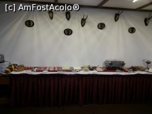 [P17] Mic dejun: vedere de ansamblu... mezeluri, branzeturi, icre, pasta de peste, oua, carnaciori etc » foto by Rapuntean
 - 
<span class="allrVoted glyphicon glyphicon-heart hidden" id="av1012412"></span>
<a class="m-l-10 hidden" id="sv1012412" onclick="voting_Foto_DelVot(,1012412,16334)" role="button">șterge vot <span class="glyphicon glyphicon-remove"></span></a>
<a id="v91012412" class=" c-red"  onclick="voting_Foto_SetVot(1012412)" role="button"><span class="glyphicon glyphicon-heart-empty"></span> <b>LIKE</b> = Votează poza</a> <img class="hidden"  id="f1012412W9" src="/imagini/loader.gif" border="0" /><span class="AjErrMes hidden" id="e1012412ErM"></span>