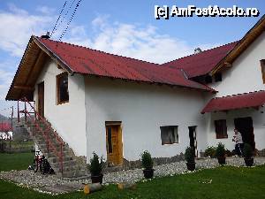 [P02] Scara de acces in vila, jos locuiesc proprietarii » foto by TWeetY81
 - 
<span class="allrVoted glyphicon glyphicon-heart hidden" id="av507187"></span>
<a class="m-l-10 hidden" id="sv507187" onclick="voting_Foto_DelVot(,507187,16344)" role="button">șterge vot <span class="glyphicon glyphicon-remove"></span></a>
<a id="v9507187" class=" c-red"  onclick="voting_Foto_SetVot(507187)" role="button"><span class="glyphicon glyphicon-heart-empty"></span> <b>LIKE</b> = Votează poza</a> <img class="hidden"  id="f507187W9" src="/imagini/loader.gif" border="0" /><span class="AjErrMes hidden" id="e507187ErM"></span>