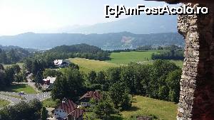 P09 [JUL-2015] Lacul Millstatt văzut de la castelul Burg Sommeregg din Seeboden, Carintfia, Austria. 