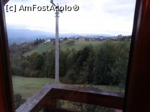 [P02] Priveliștea pe geam și către balconul ce deservește și camera alăturată » foto by Kavarnap
 - 
<span class="allrVoted glyphicon glyphicon-heart hidden" id="av915364"></span>
<a class="m-l-10 hidden" id="sv915364" onclick="voting_Foto_DelVot(,915364,16416)" role="button">șterge vot <span class="glyphicon glyphicon-remove"></span></a>
<a id="v9915364" class=" c-red"  onclick="voting_Foto_SetVot(915364)" role="button"><span class="glyphicon glyphicon-heart-empty"></span> <b>LIKE</b> = Votează poza</a> <img class="hidden"  id="f915364W9" src="/imagini/loader.gif" border="0" /><span class="AjErrMes hidden" id="e915364ErM"></span>