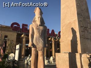 P02 [MAY-2019] King Tut Museum – intrarea în mall