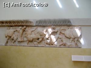 [P08] Sculpturi pe friza tezaurului din Sifnos » foto by Michi
 - 
<span class="allrVoted glyphicon glyphicon-heart hidden" id="av1153168"></span>
<a class="m-l-10 hidden" id="sv1153168" onclick="voting_Foto_DelVot(,1153168,16497)" role="button">șterge vot <span class="glyphicon glyphicon-remove"></span></a>
<a id="v91153168" class=" c-red"  onclick="voting_Foto_SetVot(1153168)" role="button"><span class="glyphicon glyphicon-heart-empty"></span> <b>LIKE</b> = Votează poza</a> <img class="hidden"  id="f1153168W9" src="/imagini/loader.gif" border="0" /><span class="AjErrMes hidden" id="e1153168ErM"></span>