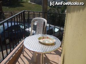[P02] balconul nostru (mai era un scaun, sedeam eu pe el)  » foto by bigu_2006_rapid
 - 
<span class="allrVoted glyphicon glyphicon-heart hidden" id="av513706"></span>
<a class="m-l-10 hidden" id="sv513706" onclick="voting_Foto_DelVot(,513706,16515)" role="button">șterge vot <span class="glyphicon glyphicon-remove"></span></a>
<a id="v9513706" class=" c-red"  onclick="voting_Foto_SetVot(513706)" role="button"><span class="glyphicon glyphicon-heart-empty"></span> <b>LIKE</b> = Votează poza</a> <img class="hidden"  id="f513706W9" src="/imagini/loader.gif" border="0" /><span class="AjErrMes hidden" id="e513706ErM"></span>