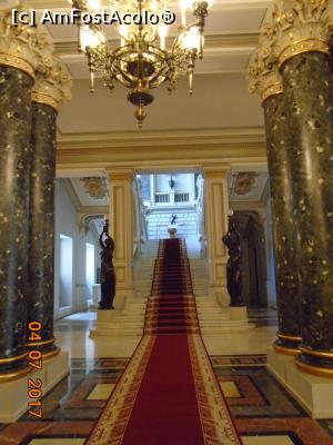 [P05] Palatul vechi, holul central și una dintre cele două scări » foto by Mitica49
 - 
<span class="allrVoted glyphicon glyphicon-heart hidden" id="av930036"></span>
<a class="m-l-10 hidden" id="sv930036" onclick="voting_Foto_DelVot(,930036,16545)" role="button">șterge vot <span class="glyphicon glyphicon-remove"></span></a>
<a id="v9930036" class=" c-red"  onclick="voting_Foto_SetVot(930036)" role="button"><span class="glyphicon glyphicon-heart-empty"></span> <b>LIKE</b> = Votează poza</a> <img class="hidden"  id="f930036W9" src="/imagini/loader.gif" border="0" /><span class="AjErrMes hidden" id="e930036ErM"></span>