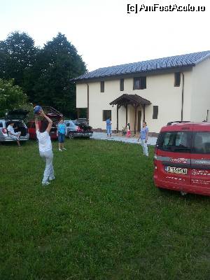 [P02] intrarea in vila, si curtea mare » foto by aalliinnuuttaa
 - 
<span class="allrVoted glyphicon glyphicon-heart hidden" id="av514740"></span>
<a class="m-l-10 hidden" id="sv514740" onclick="voting_Foto_DelVot(,514740,16563)" role="button">șterge vot <span class="glyphicon glyphicon-remove"></span></a>
<a id="v9514740" class=" c-red"  onclick="voting_Foto_SetVot(514740)" role="button"><span class="glyphicon glyphicon-heart-empty"></span> <b>LIKE</b> = Votează poza</a> <img class="hidden"  id="f514740W9" src="/imagini/loader.gif" border="0" /><span class="AjErrMes hidden" id="e514740ErM"></span>