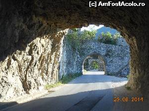 [P05] Cetatea Golubac - Ultimul tunel şi cele două porticuri.  » foto by iulianic
 - 
<span class="allrVoted glyphicon glyphicon-heart hidden" id="av551588"></span>
<a class="m-l-10 hidden" id="sv551588" onclick="voting_Foto_DelVot(,551588,16590)" role="button">șterge vot <span class="glyphicon glyphicon-remove"></span></a>
<a id="v9551588" class=" c-red"  onclick="voting_Foto_SetVot(551588)" role="button"><span class="glyphicon glyphicon-heart-empty"></span> <b>LIKE</b> = Votează poza</a> <img class="hidden"  id="f551588W9" src="/imagini/loader.gif" border="0" /><span class="AjErrMes hidden" id="e551588ErM"></span>