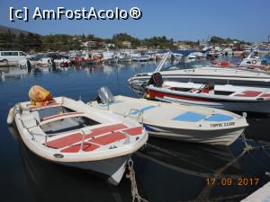 [P12] Laganas - Ambarcațiuni în portul Agios Sostis.  » foto by iulianic
 - 
<span class="allrVoted glyphicon glyphicon-heart hidden" id="av907060"></span>
<a class="m-l-10 hidden" id="sv907060" onclick="voting_Foto_DelVot(,907060,16617)" role="button">șterge vot <span class="glyphicon glyphicon-remove"></span></a>
<a id="v9907060" class=" c-red"  onclick="voting_Foto_SetVot(907060)" role="button"><span class="glyphicon glyphicon-heart-empty"></span> <b>LIKE</b> = Votează poza</a> <img class="hidden"  id="f907060W9" src="/imagini/loader.gif" border="0" /><span class="AjErrMes hidden" id="e907060ErM"></span>