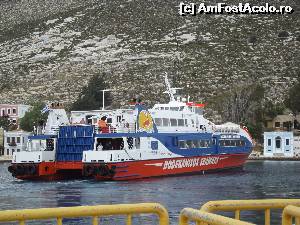[P25] Un feribot venit de dimineata din insula Rodos pleaca inapoi catre ea » foto by irinad
 - 
<span class="allrVoted glyphicon glyphicon-heart hidden" id="av521010"></span>
<a class="m-l-10 hidden" id="sv521010" onclick="voting_Foto_DelVot(,521010,16660)" role="button">șterge vot <span class="glyphicon glyphicon-remove"></span></a>
<a id="v9521010" class=" c-red"  onclick="voting_Foto_SetVot(521010)" role="button"><span class="glyphicon glyphicon-heart-empty"></span> <b>LIKE</b> = Votează poza</a> <img class="hidden"  id="f521010W9" src="/imagini/loader.gif" border="0" /><span class="AjErrMes hidden" id="e521010ErM"></span>
