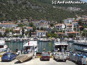 [P45] Portul din Kas vazut din parcare » foto by irinad
 - 
<span class="allrVoted glyphicon glyphicon-heart hidden" id="av521063"></span>
<a class="m-l-10 hidden" id="sv521063" onclick="voting_Foto_DelVot(,521063,16660)" role="button">șterge vot <span class="glyphicon glyphicon-remove"></span></a>
<a id="v9521063" class=" c-red"  onclick="voting_Foto_SetVot(521063)" role="button"><span class="glyphicon glyphicon-heart-empty"></span> <b>LIKE</b> = Votează poza</a> <img class="hidden"  id="f521063W9" src="/imagini/loader.gif" border="0" /><span class="AjErrMes hidden" id="e521063ErM"></span>