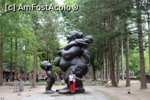 [P22] Gapyeong, Insula Nami, Intrare pe aleea cu metasequoia » foto by mprofeanu
 - 
<span class="allrVoted glyphicon glyphicon-heart hidden" id="av791214"></span>
<a class="m-l-10 hidden" id="sv791214" onclick="voting_Foto_DelVot(,791214,16707)" role="button">șterge vot <span class="glyphicon glyphicon-remove"></span></a>
<a id="v9791214" class=" c-red"  onclick="voting_Foto_SetVot(791214)" role="button"><span class="glyphicon glyphicon-heart-empty"></span> <b>LIKE</b> = Votează poza</a> <img class="hidden"  id="f791214W9" src="/imagini/loader.gif" border="0" /><span class="AjErrMes hidden" id="e791214ErM"></span>