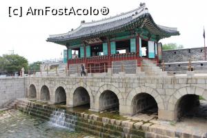 [P30] Suwon, Fortăreața Hwaseong, Poarta pe apă - Hwahong » foto by mprofeanu
 - 
<span class="allrVoted glyphicon glyphicon-heart hidden" id="av791222"></span>
<a class="m-l-10 hidden" id="sv791222" onclick="voting_Foto_DelVot(,791222,16707)" role="button">șterge vot <span class="glyphicon glyphicon-remove"></span></a>
<a id="v9791222" class=" c-red"  onclick="voting_Foto_SetVot(791222)" role="button"><span class="glyphicon glyphicon-heart-empty"></span> <b>LIKE</b> = Votează poza</a> <img class="hidden"  id="f791222W9" src="/imagini/loader.gif" border="0" /><span class="AjErrMes hidden" id="e791222ErM"></span>