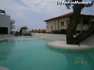 [P06] piscina » foto by dianamea
 - 
<span class="allrVoted glyphicon glyphicon-heart hidden" id="av522316"></span>
<a class="m-l-10 hidden" id="sv522316" onclick="voting_Foto_DelVot(,522316,16724)" role="button">șterge vot <span class="glyphicon glyphicon-remove"></span></a>
<a id="v9522316" class=" c-red"  onclick="voting_Foto_SetVot(522316)" role="button"><span class="glyphicon glyphicon-heart-empty"></span> <b>LIKE</b> = Votează poza</a> <img class="hidden"  id="f522316W9" src="/imagini/loader.gif" border="0" /><span class="AjErrMes hidden" id="e522316ErM"></span>