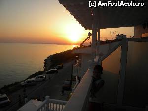 [P08] apus de soare vazut de la balcon... nu am un aparat prea performant pt a reda splendoarea imaginii » foto by dandulea
 - 
<span class="allrVoted glyphicon glyphicon-heart hidden" id="av528635"></span>
<a class="m-l-10 hidden" id="sv528635" onclick="voting_Foto_DelVot(,528635,16859)" role="button">șterge vot <span class="glyphicon glyphicon-remove"></span></a>
<a id="v9528635" class=" c-red"  onclick="voting_Foto_SetVot(528635)" role="button"><span class="glyphicon glyphicon-heart-empty"></span> <b>LIKE</b> = Votează poza</a> <img class="hidden"  id="f528635W9" src="/imagini/loader.gif" border="0" /><span class="AjErrMes hidden" id="e528635ErM"></span>