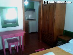 [P04] Vedere de semi-ansamblu cu camera și chicineta.  » foto by ariciu*
 - 
<span class="allrVoted glyphicon glyphicon-heart hidden" id="av533660"></span>
<a class="m-l-10 hidden" id="sv533660" onclick="voting_Foto_DelVot(,533660,16944)" role="button">șterge vot <span class="glyphicon glyphicon-remove"></span></a>
<a id="v9533660" class=" c-red"  onclick="voting_Foto_SetVot(533660)" role="button"><span class="glyphicon glyphicon-heart-empty"></span> <b>LIKE</b> = Votează poza</a> <img class="hidden"  id="f533660W9" src="/imagini/loader.gif" border="0" /><span class="AjErrMes hidden" id="e533660ErM"></span>