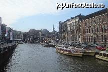 [P30] Amsterdam si raul Amstel ce serpuieste alene prin orasul cu cladiri specifice » foto by ileanaxperta*
 - 
<span class="allrVoted glyphicon glyphicon-heart hidden" id="av113189"></span>
<a class="m-l-10 hidden" id="sv113189" onclick="voting_Foto_DelVot(,113189,17056)" role="button">șterge vot <span class="glyphicon glyphicon-remove"></span></a>
<a id="v9113189" class=" c-red"  onclick="voting_Foto_SetVot(113189)" role="button"><span class="glyphicon glyphicon-heart-empty"></span> <b>LIKE</b> = Votează poza</a> <img class="hidden"  id="f113189W9" src="/imagini/loader.gif" border="0" /><span class="AjErrMes hidden" id="e113189ErM"></span>