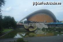 [P31] Berlin, cu cladirea cea noua a Operei » foto by ileanaxperta*
 - 
<span class="allrVoted glyphicon glyphicon-heart hidden" id="av113190"></span>
<a class="m-l-10 hidden" id="sv113190" onclick="voting_Foto_DelVot(,113190,17056)" role="button">șterge vot <span class="glyphicon glyphicon-remove"></span></a>
<a id="v9113190" class=" c-red"  onclick="voting_Foto_SetVot(113190)" role="button"><span class="glyphicon glyphicon-heart-empty"></span> <b>LIKE</b> = Votează poza</a> <img class="hidden"  id="f113190W9" src="/imagini/loader.gif" border="0" /><span class="AjErrMes hidden" id="e113190ErM"></span>