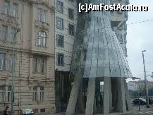 [P36] Praga, cu o constructie moderna numita 'Balerinii' Fred si Ginger » foto by ileanaxperta*
 - 
<span class="allrVoted glyphicon glyphicon-heart hidden" id="av113195"></span>
<a class="m-l-10 hidden" id="sv113195" onclick="voting_Foto_DelVot(,113195,17056)" role="button">șterge vot <span class="glyphicon glyphicon-remove"></span></a>
<a id="v9113195" class=" c-red"  onclick="voting_Foto_SetVot(113195)" role="button"><span class="glyphicon glyphicon-heart-empty"></span> <b>LIKE</b> = Votează poza</a> <img class="hidden"  id="f113195W9" src="/imagini/loader.gif" border="0" /><span class="AjErrMes hidden" id="e113195ErM"></span>