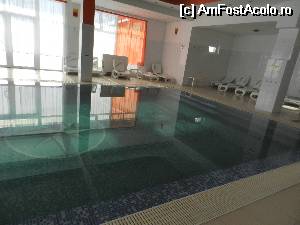 [P05] o parte a piscinei » foto by phleau
 - 
<span class="allrVoted glyphicon glyphicon-heart hidden" id="av543345"></span>
<a class="m-l-10 hidden" id="sv543345" onclick="voting_Foto_DelVot(,543345,17146)" role="button">șterge vot <span class="glyphicon glyphicon-remove"></span></a>
<a id="v9543345" class=" c-red"  onclick="voting_Foto_SetVot(543345)" role="button"><span class="glyphicon glyphicon-heart-empty"></span> <b>LIKE</b> = Votează poza</a> <img class="hidden"  id="f543345W9" src="/imagini/loader.gif" border="0" /><span class="AjErrMes hidden" id="e543345ErM"></span>