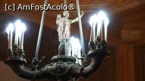 [P26] Lampă ornament cu statuie » foto by pepsi70ro
 - 
<span class="allrVoted glyphicon glyphicon-heart hidden" id="av1516306"></span>
<a class="m-l-10 hidden" id="sv1516306" onclick="voting_Foto_DelVot(,1516306,17175)" role="button">șterge vot <span class="glyphicon glyphicon-remove"></span></a>
<a id="v91516306" class=" c-red"  onclick="voting_Foto_SetVot(1516306)" role="button"><span class="glyphicon glyphicon-heart-empty"></span> <b>LIKE</b> = Votează poza</a> <img class="hidden"  id="f1516306W9" src="/imagini/loader.gif" border="0" /><span class="AjErrMes hidden" id="e1516306ErM"></span>