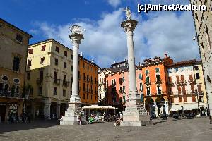 [P08] Piazza dei Signori » foto by Gabi Georgeta
 - 
<span class="allrVoted glyphicon glyphicon-heart hidden" id="av544862"></span>
<a class="m-l-10 hidden" id="sv544862" onclick="voting_Foto_DelVot(,544862,17202)" role="button">șterge vot <span class="glyphicon glyphicon-remove"></span></a>
<a id="v9544862" class=" c-red"  onclick="voting_Foto_SetVot(544862)" role="button"><span class="glyphicon glyphicon-heart-empty"></span> <b>LIKE</b> = Votează poza</a> <img class="hidden"  id="f544862W9" src="/imagini/loader.gif" border="0" /><span class="AjErrMes hidden" id="e544862ErM"></span>