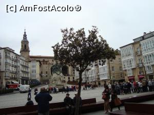 P03 [MAY-2018] Marsul meu victorios începe în Vitoria -Gasteiz, capitala Țării Bascilor, în Plaza Virgen Blanca, mă simt ca găsca în coșul medieval, stânga, dreapta, înclin capul grațios spre miradores. 